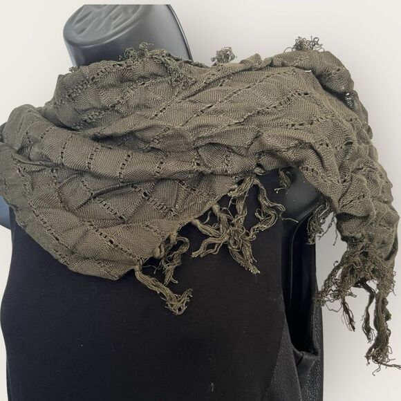 Olive Green Rayon scarf, with tassels, NWT - Picture 1 of 5
